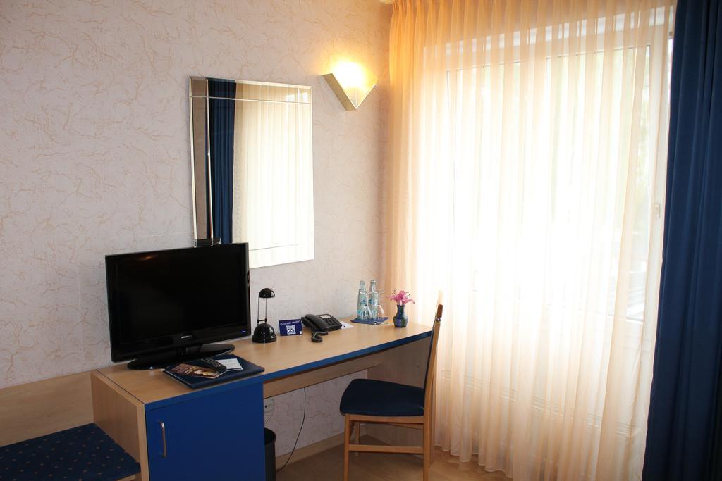 Hotel Chassalla Kassel Oda fotoğraf