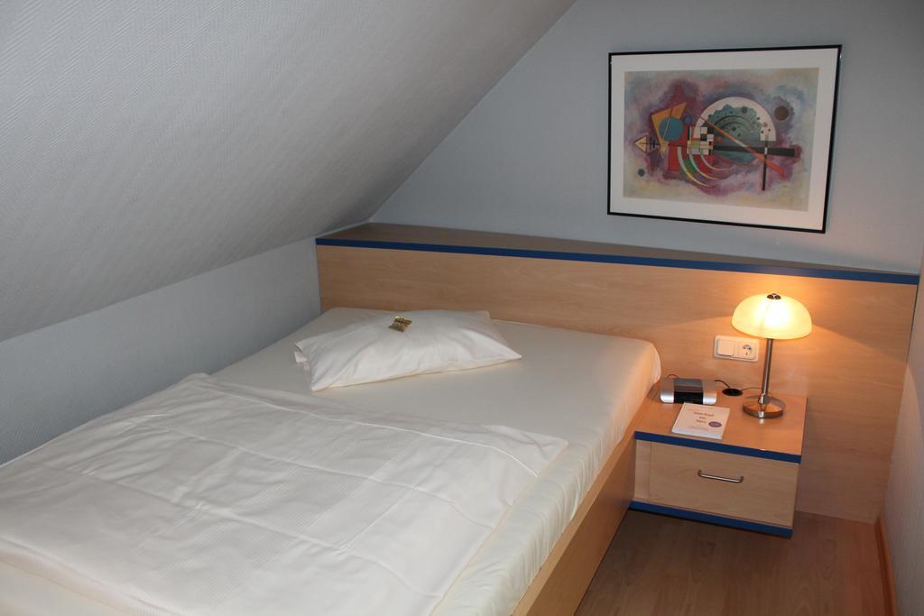 Hotel Chassalla Kassel Oda fotoğraf